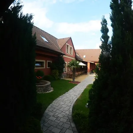 Hotel Karpaty Senica
