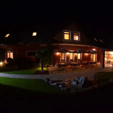 Karpaty Hotel 4*