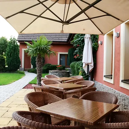 Karpaty Hotel 4*